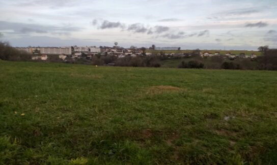 Terrain constructible de 410 m² à Bolbec